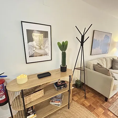 Parque De Invierno - - Parking - Wifi - 5 Min Del Centro Daire
