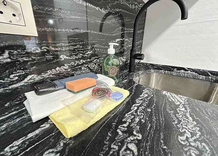 Parque De Invierno - - Parking - Wifi - 5 Min Del Centro * Oviedo