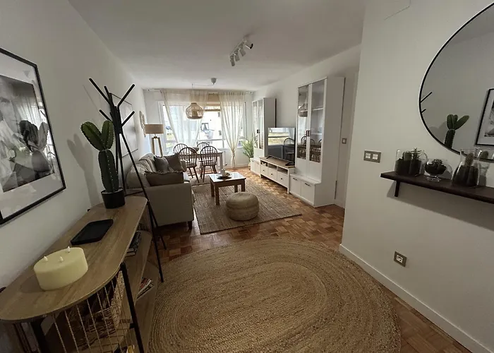 Parque De Invierno - - Parking - Wifi - 5 Min Del Centro Oviedo